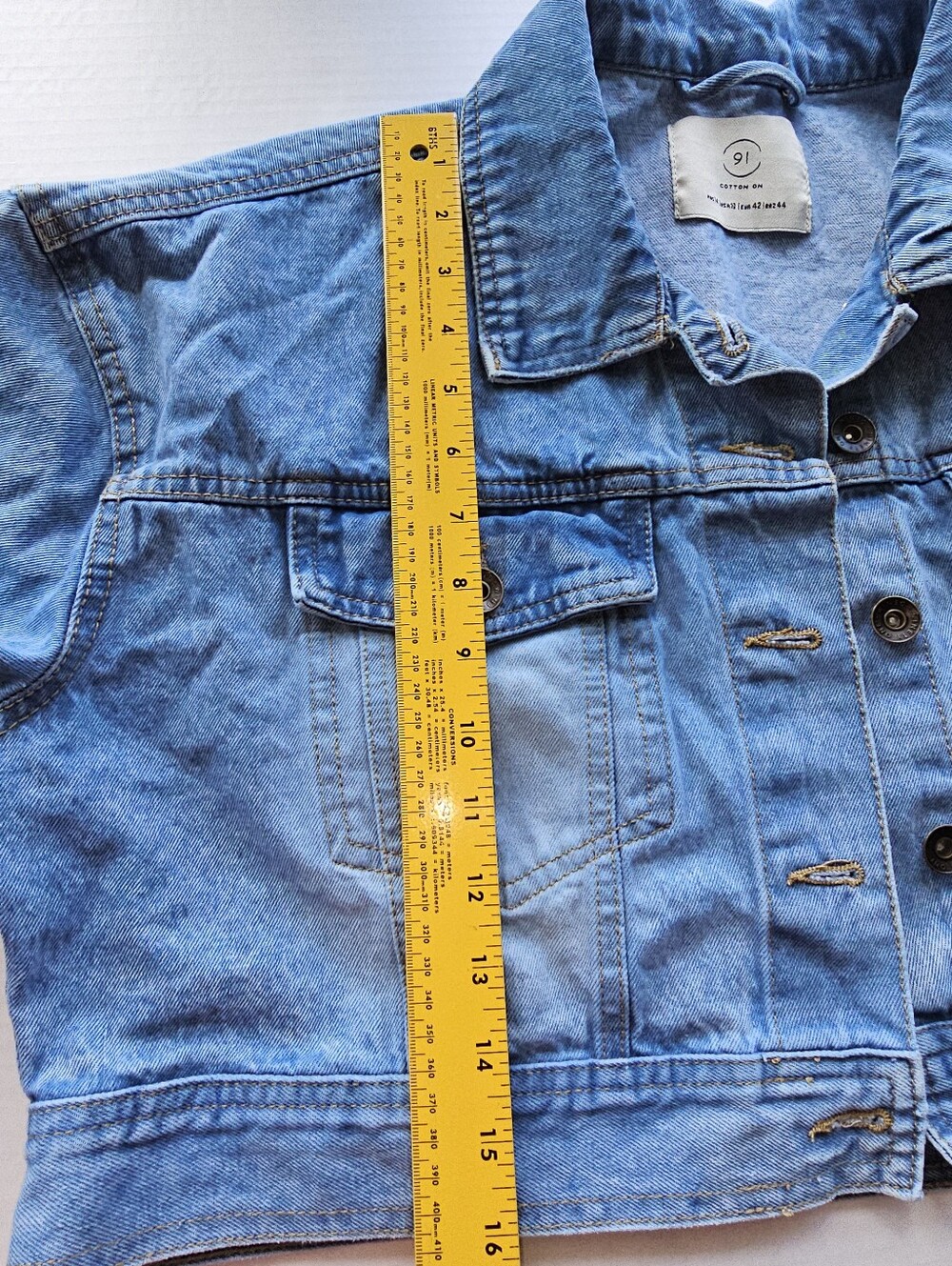 Cotton On – Cropped Denim Jacket Made Of Star Painted On Back Sz 10 - Picture 7 of 8